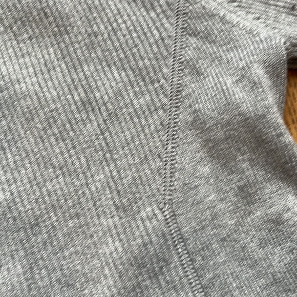 Grey turtleneck sweater - Picture 2 of 4